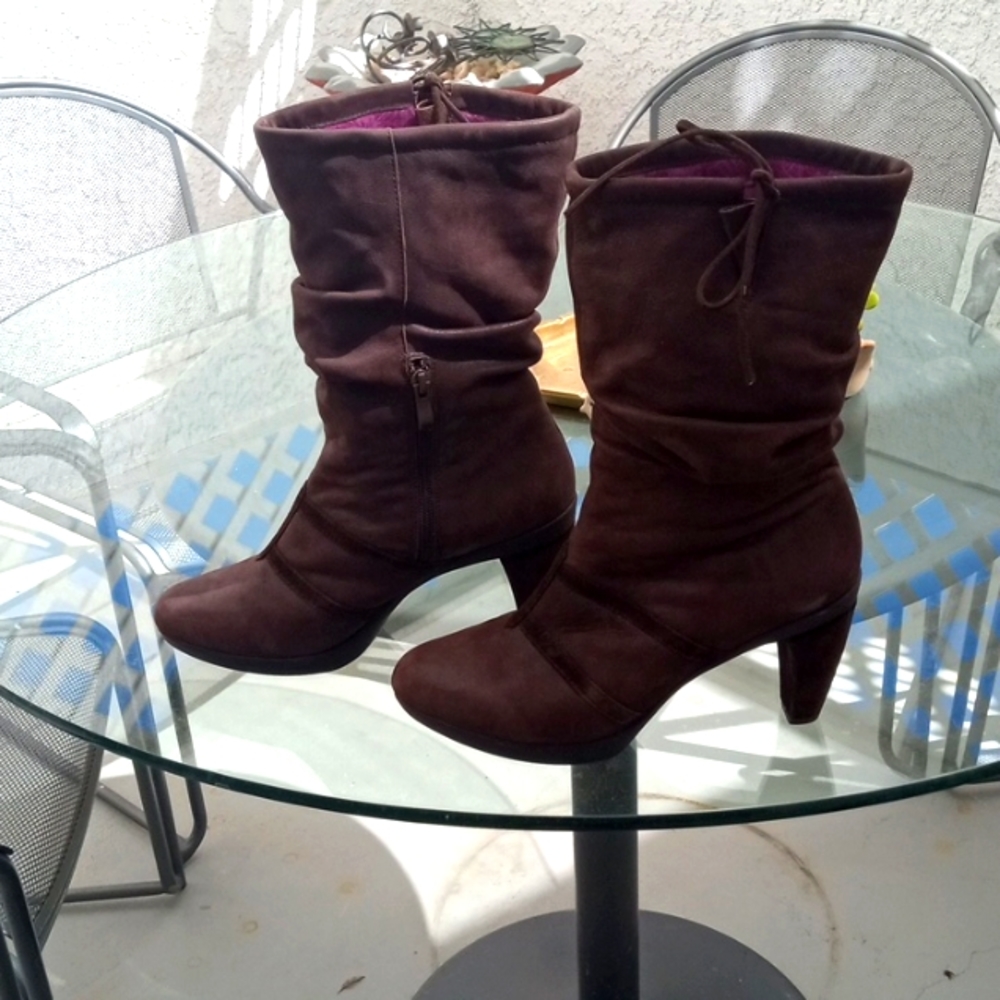 Umberto Raffini signature high heel boots